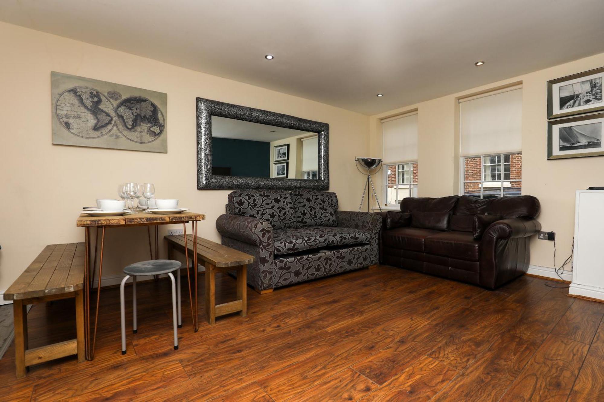 The Captains House Liverpool Bagian luar foto