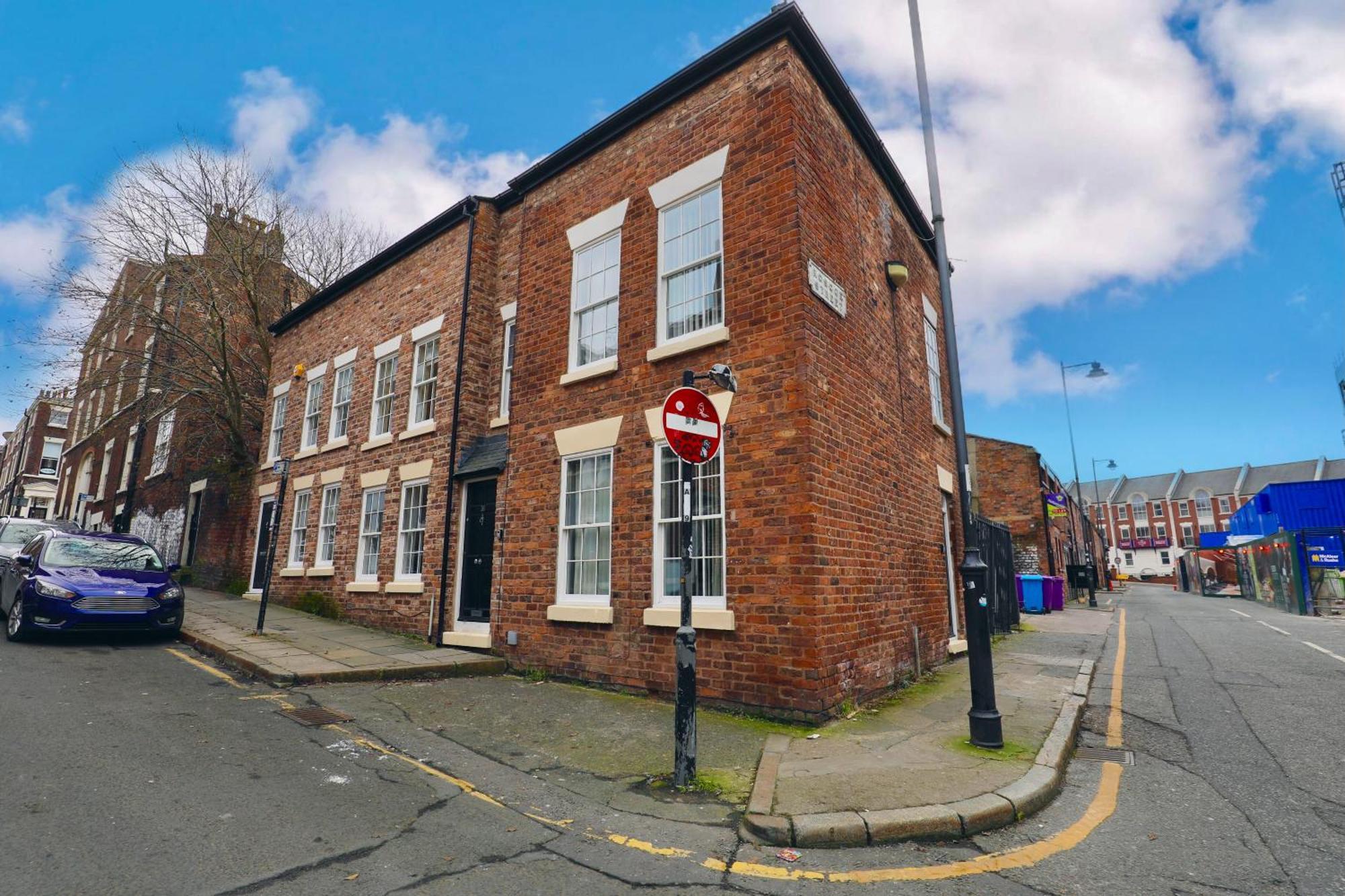 The Captains House Liverpool Bagian luar foto